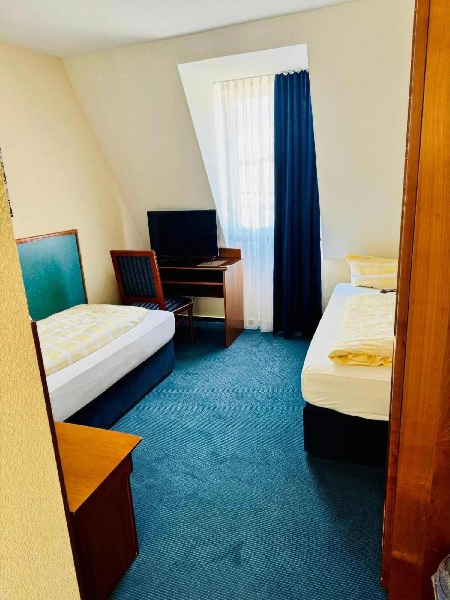 Hotel Am Bayrischen Platz Leipzig Habitación foto